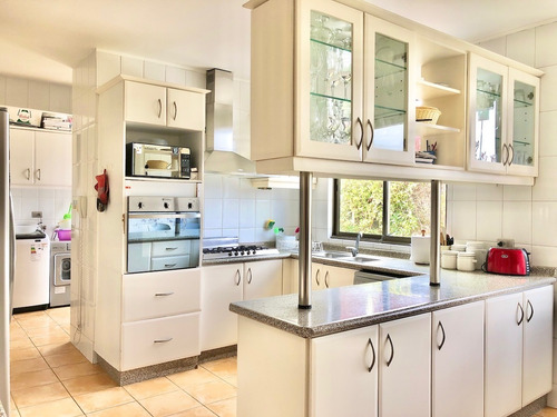En Venta Interesante Y Sólida Casa En Costa Cachagua