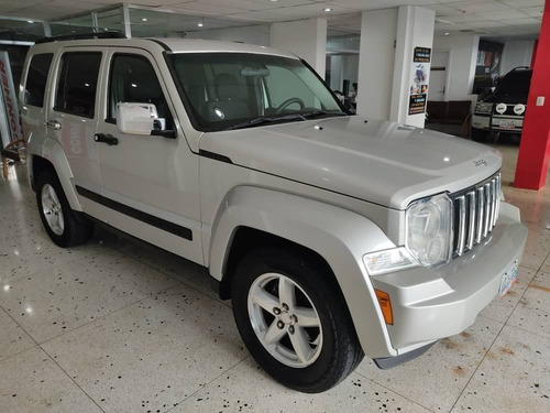 Imagen 3 de 9 de Jeep Cherokee Sport