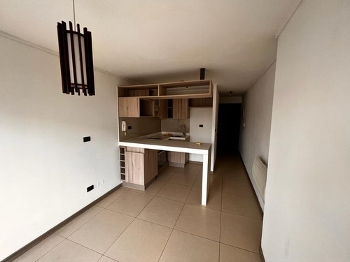 Departamento En Venta, Metro Irarrázaval A Una Cuadra