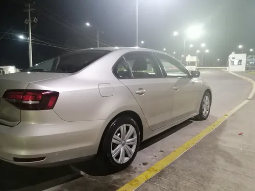 Volkswagen Jetta 2.0 Fest Tiptronic At