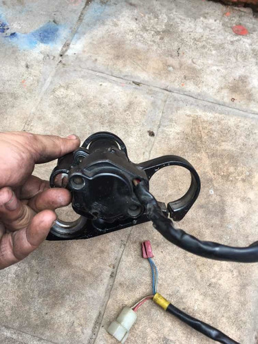 Yugo Superior Yamaha R1 04-06 (Usado)
