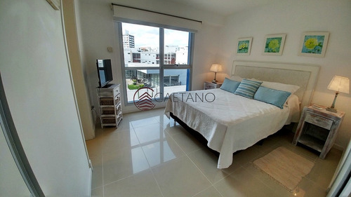 Moderno Departamento 2 Dormitorios Y Medio- Ref: 2697