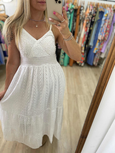 Imagen 2 de 3 de Vestido Largo Blanco Broderie Mujer The Big Shop