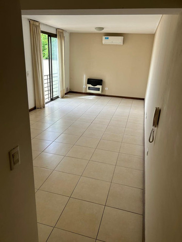 Venta Departamento 2 Habitaciones En Godoy Cruz