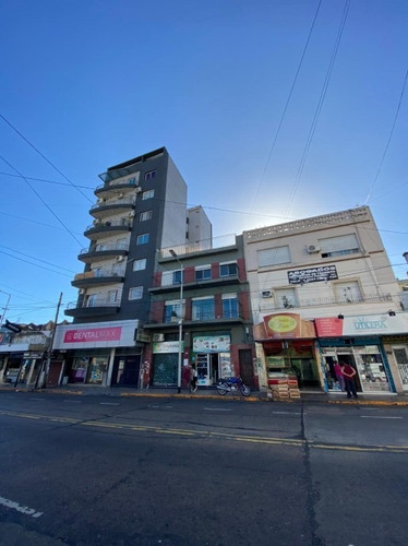 Imagen 3 de 14 de Local Con Vivienda En Venta En Wilde Centro