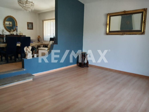 Casa En Avenida De La Rica En Villas Del Meson