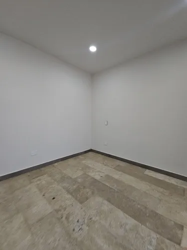 Casa En Venta Con 4 Recámaras Y Alberca En Mérida