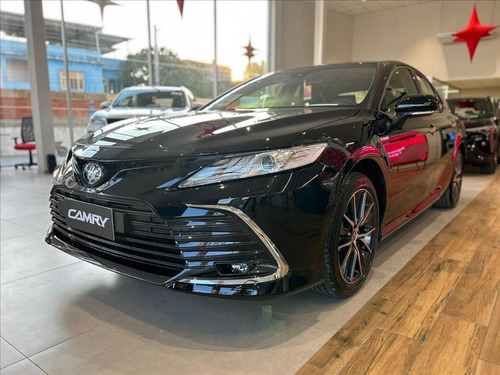 Toyota Camry XLE 2.5 VVT-IE HYBRID eCVT