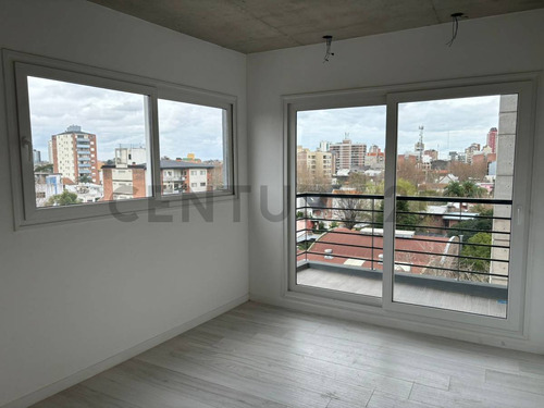 Departamento 2 Ambientes En Alquiler Row - Tigre Centro