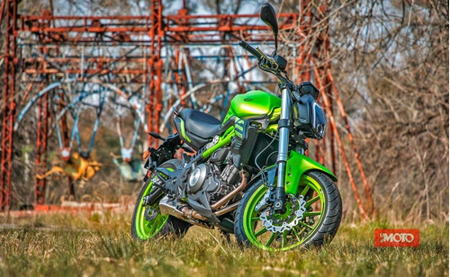 Benelli Tnt 302s | Mall Don Bosco Motors