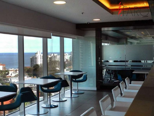 Oficina 317 M2 En Torre World Trade Center Punta Del Este (planta De 2 Unidades)- Ref: 36104