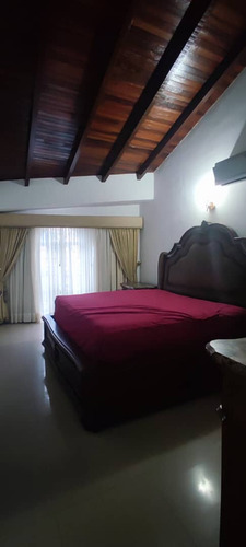 Town House C.r. Fontana Villas Blue/juanico Ve02-1245sj-ecam