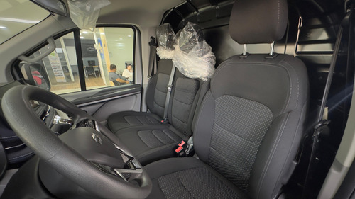 Chevrolet Express Max 2025