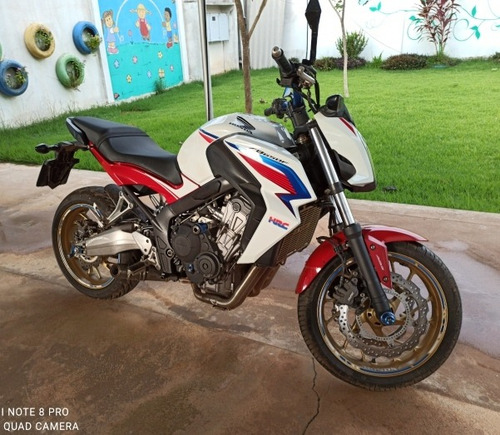 Imagem 6 de 8 de Honda Cb 650f -2015 - Muito Conservada Com Muitos Acessórios