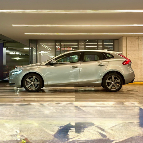 Volvo V40 1.5 Addition T3 A/T