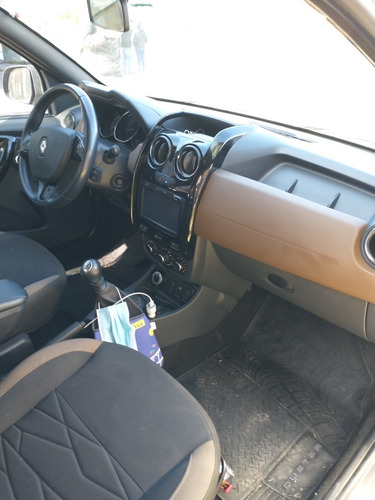 Renault Duster 2017 2.0 Ph2 4x4 Privilege 143cv