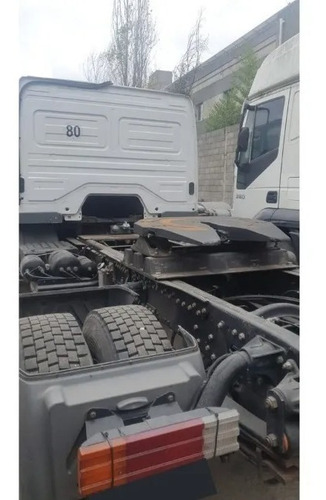 Imagen 8 de 15 de Mercedes Benz 1725 Tractor Corto C/plato. Año 2016