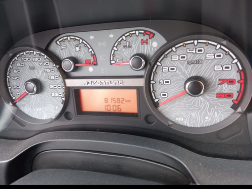 Imagen 2 de 11 de Fiat Strada Adventure Pick-up Cabina Doble