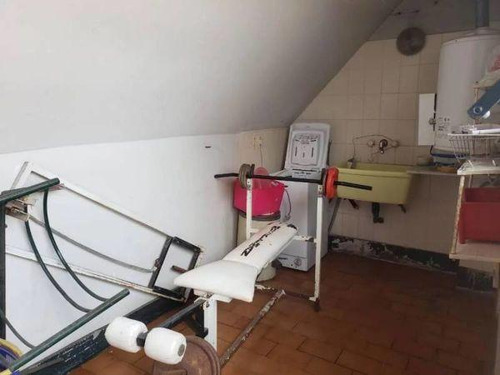Villa Devoto - Venta Chalet En 2 Plantas, Garage