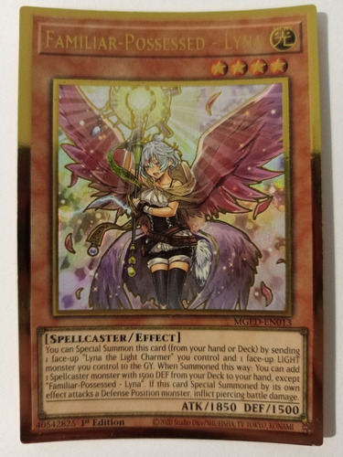 Familiar-possessed - Lyna - Premium Gold Rare    Mged