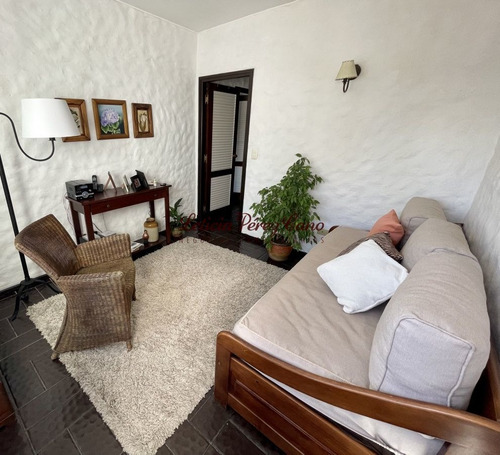 Imagen 3 de 26 de Vendo Apartamento De 1 Dormitorio Y Medio Reciclado En Playa Brava