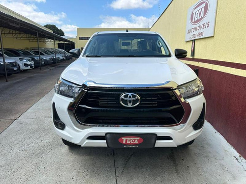 Toyota Hilux 2.8 Std 4x4 Cd