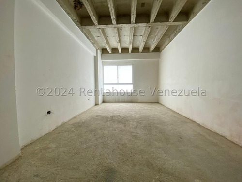 Apartamento En Venta En Loma Linda Cda 24-22176 Yf