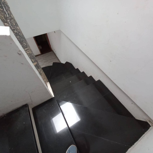 En Venta De Townhouse En Conj. Resd. Casa Verde San Diego Planta 100%