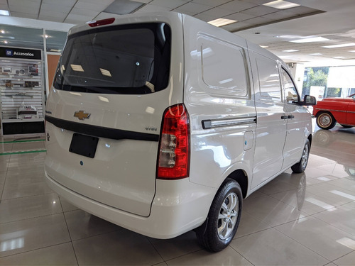 Imagen 9 de 15 de Nueva Chevrolet Tornado Van Ls 2022
