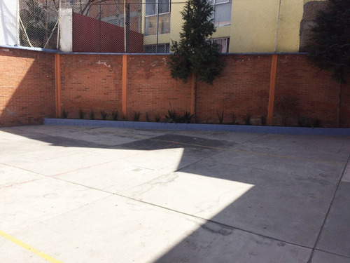 Edificio En Venta De Usos Multiples
