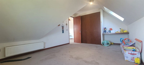 Casa En Venta De 6 Dorm. Colegio Dunalastair Peñalolen