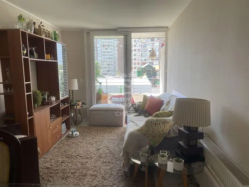 Departamento Cerca De Plaza Ñuñoa.