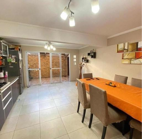 Ph En Venta - 2 Dormitorios 2 Baños - 85mts2 - Morón