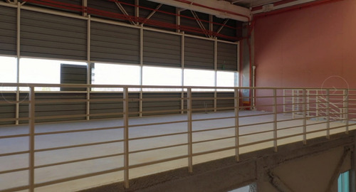 Excelente Bodega Con Racks Y Bajos Gastos Comunes