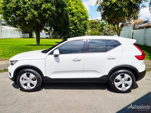 Volvo Xc40 Momentum