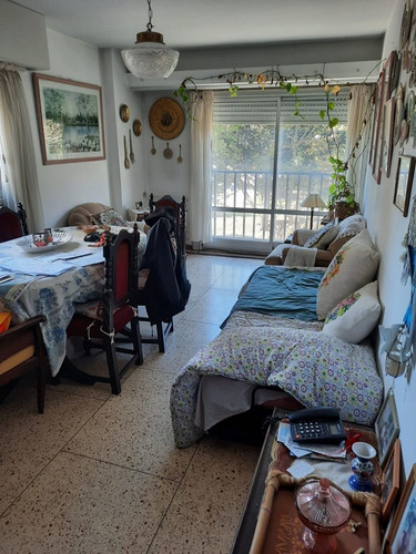 Imagen 2 de 10 de Venta Depto 2 Ambientes Con Dependencia A La Calle