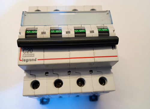 Interruptor Automatico 4p 20a Curva C 16ka Ref 409337 Legran