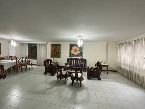 Apartamento En Venta En El Poblado. Cod V776057
