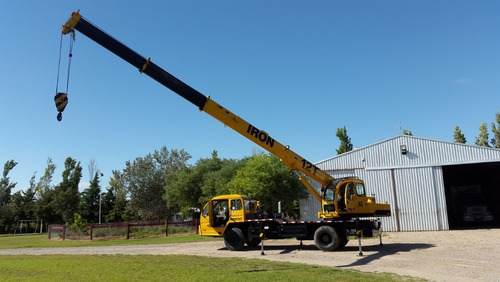 Grua 12 Toneladas Xcmg Sobre Camion Qy 12 Tn