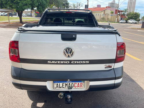 Volkswagen Saveiro 1.6 16v Cross Cab. Dupla Total Flex 2p