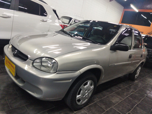 Chevrolet Corsa Classic 1.6 Super 4p AUTOMÁTICO