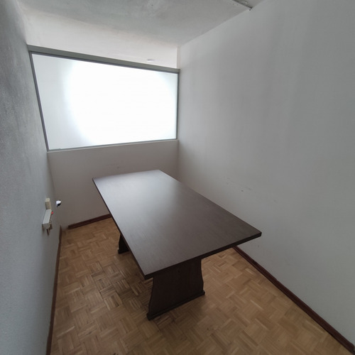 Imagen 10 de 18 de Apartamento En Venta. Tres Cruces. Monoambiente Con Garaje.