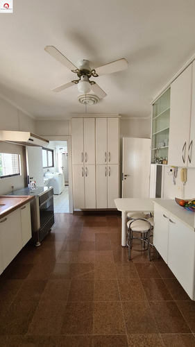 Imagem 26 de 28 de Apartamento À Venda - Guarujá Sp - Praia Das Pitangueiras - 5 Dormitórios - Vista Mar - 230 Metros Úteis - 2 Vagas - Lazer - Ap05813 - 69325539