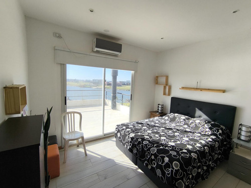 Venta Casa A La Laguna Area 7 San Sebastian