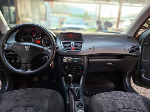 Peugeot 207 Passion 1.4 Xr Flex 4p