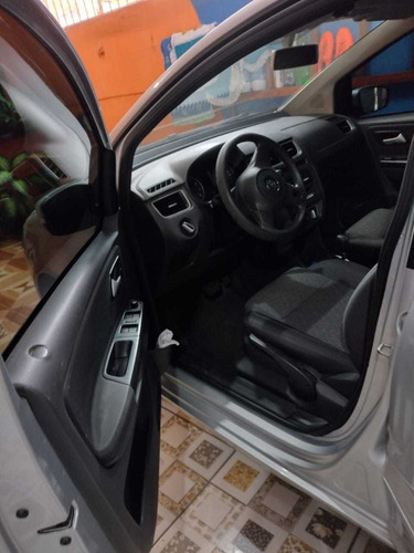Volkswagen Fox 2014 1.6 Vht Highline Total Flex I-motion 5p