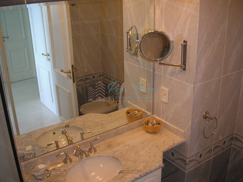 Apartamento En Mansa, 3 Dormitorios *- Ref: 1935