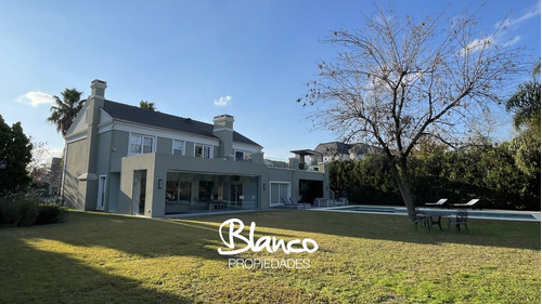 Casa En Venta En La Lomada, Pilar, G.b.a. Zona Norte