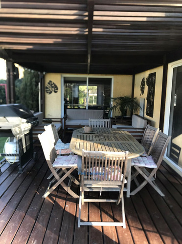 Imagen 10 de 12 de Casa En Barrio Cerrado De 3 Dormitorios Con Fondo Y Piscina