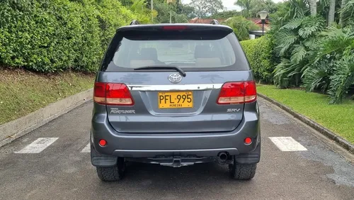 Toyota Fortuner 3.0 Sr5